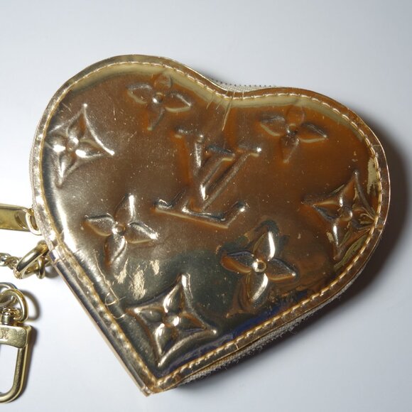 Louis Vuitton Vernis Patent Leather Miroir Heart Coin Purse, Sz 4 in x 4.25 in - Picture 5 of 16